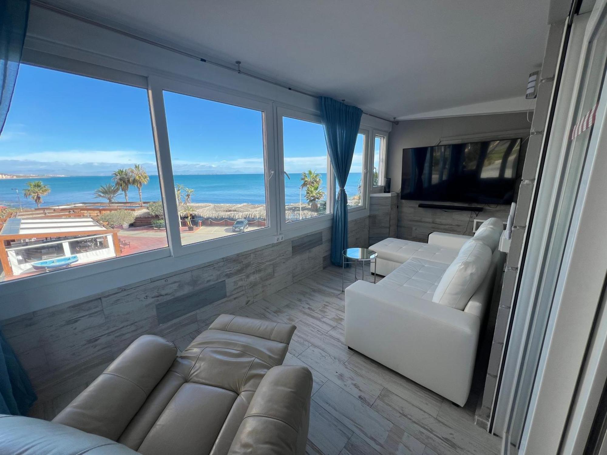 La Mata Apartment On The First Line Of The Sea تورّيفيِخا المظهر الخارجي الصورة